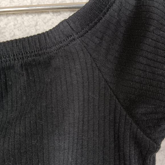 Bundle of 2 Ribbed Tops Size Medium One Green From Shein and One Black From H&M - Picture 9 of 12